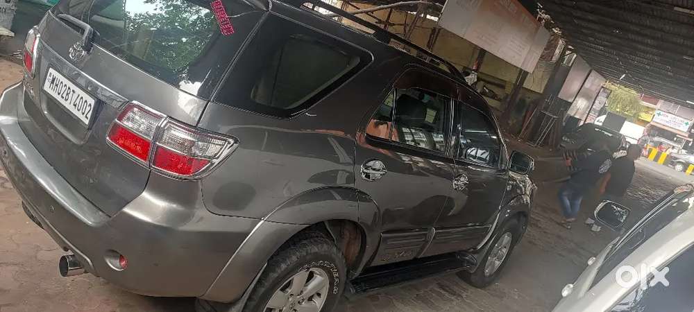 Toyota Fortuner 2010 Diesel 171000 Km Driven Posted By Owner Directly