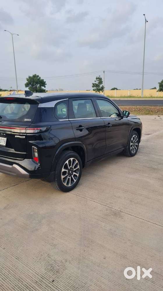 Maruti Suzuki Grand Vitara 1.5 Alpha Plus Intelligent Hybrid Ecvt, 2..