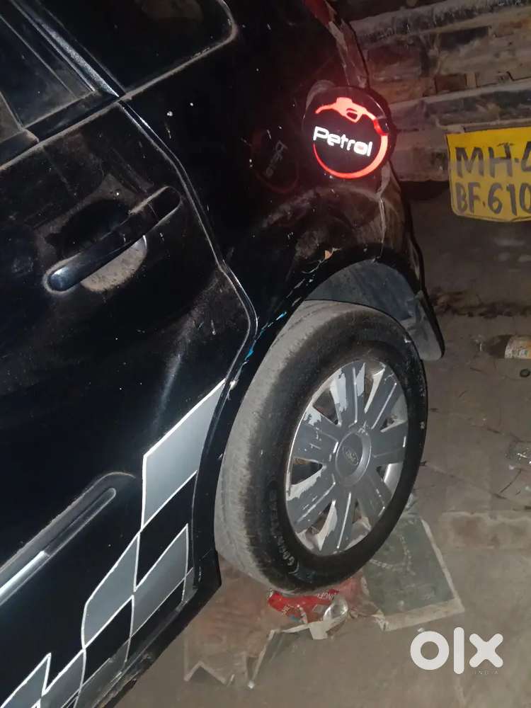 Ford Figo 2012 Petrol 60000 Km Driven