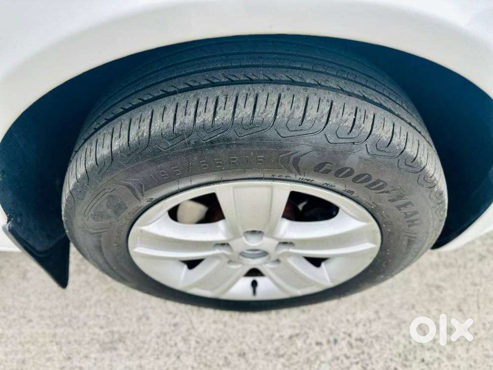 Skoda Laura Ambiente 2.0 Tdi Cr Manual, 2014, Diesel