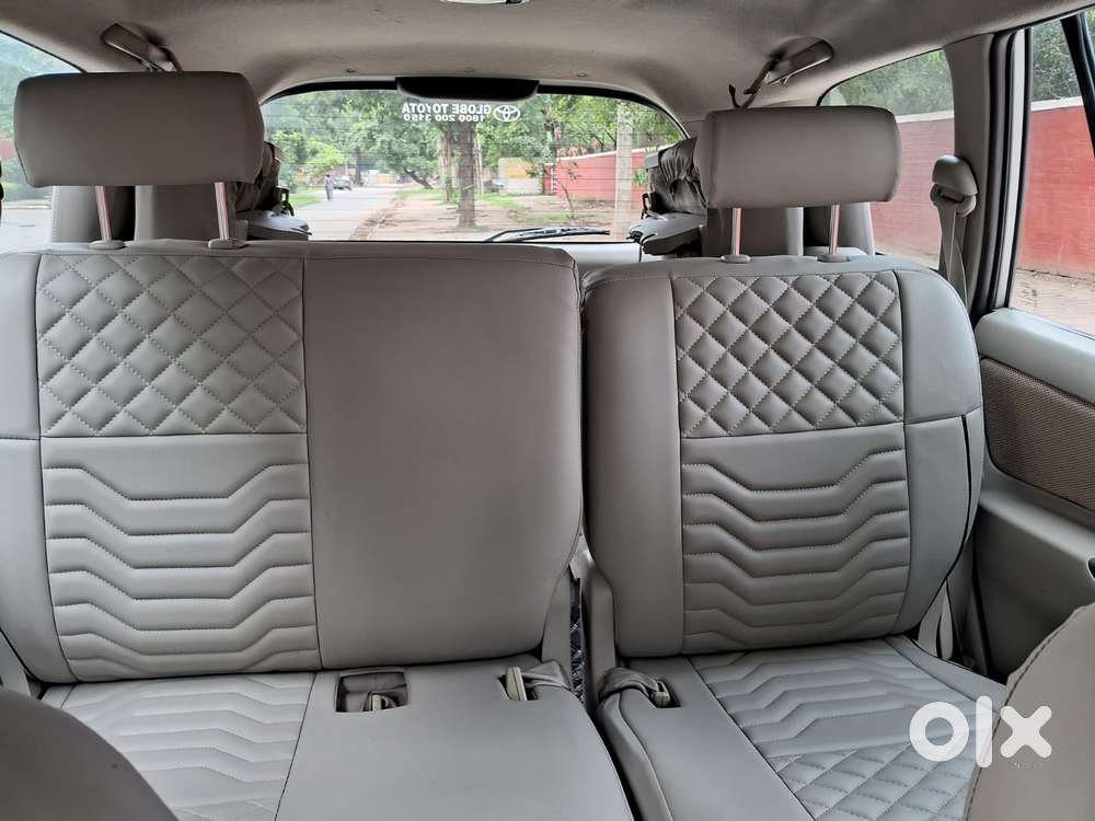 Toyota Innova 2.5 G (diesel) 8 Seater, 2014, Diesel