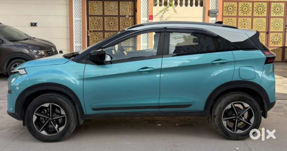 Tata Nexon Fearless Pr Plus 1.2 Revotron Petrol 7 Dca Dt, 2025, Petr..