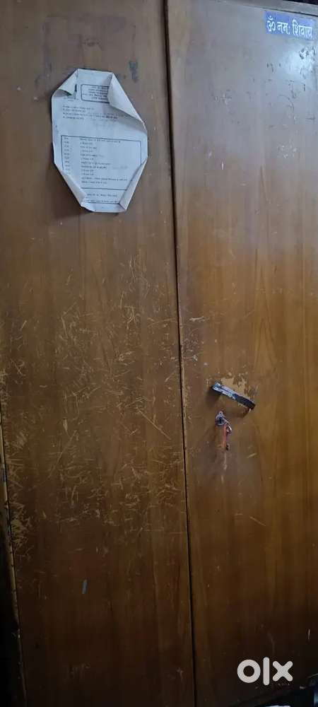 Godrej Almirah - Buy & Sell Used Beds & Wardrobes in Paryatan Vihar | OLX