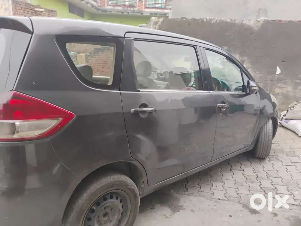 Maruti Suzuki Ertiga 2015 Diesel 210500 Km Driven