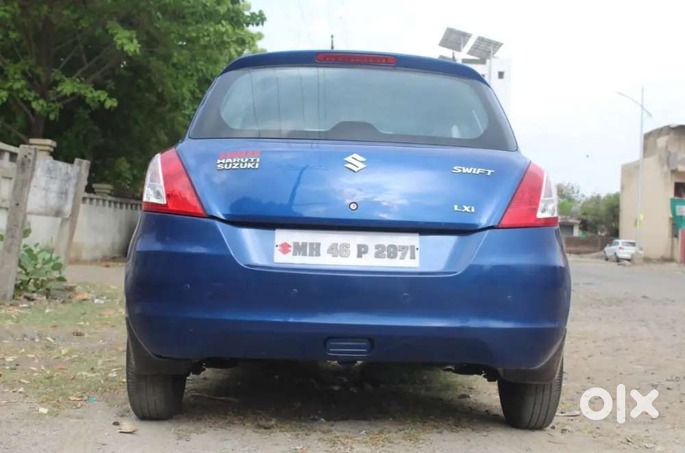 Maruti Swift Lxi Petrol 2012