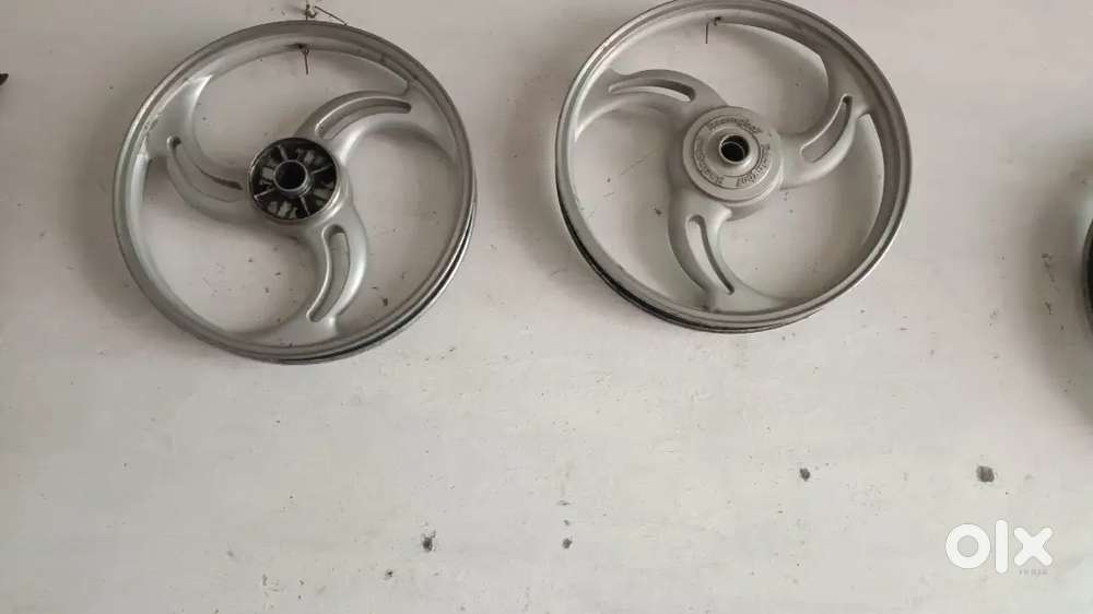 Splendor alloy wheels Spare Parts 1823753383 - Main Image