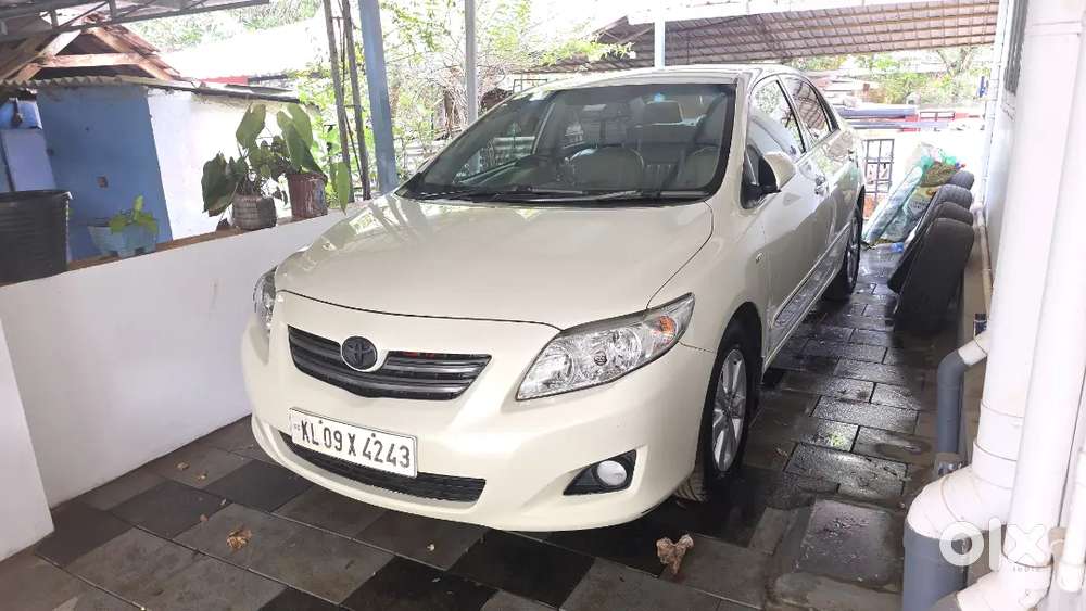 Corolla Altis