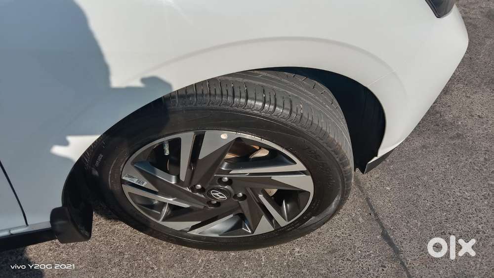 Hyundai I20 Asta (o) 1.2 Mt, 2023, Petrol