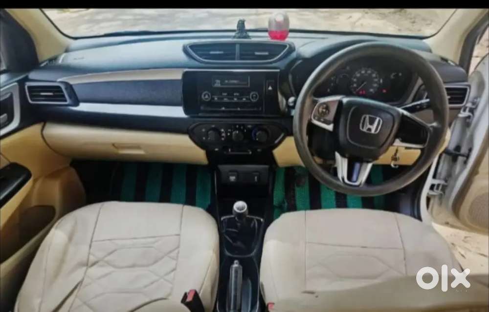 Honda Amaze 2023 Petrol 65000 Km