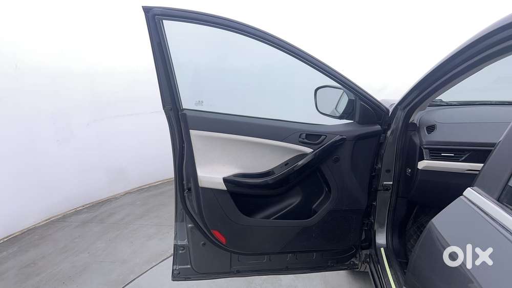 Tata Curvv Pure Plus 1.2 Revotron Petrol 7dca, 2024, Petrol