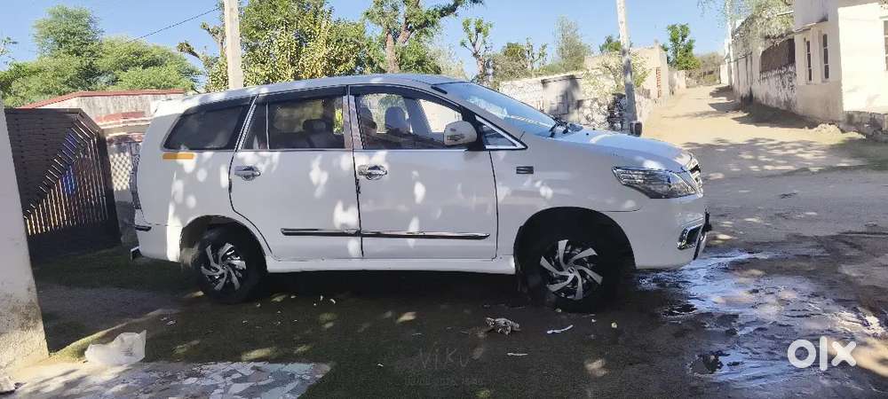 Toyota Innova 15 Diesel 300000 Km Driven