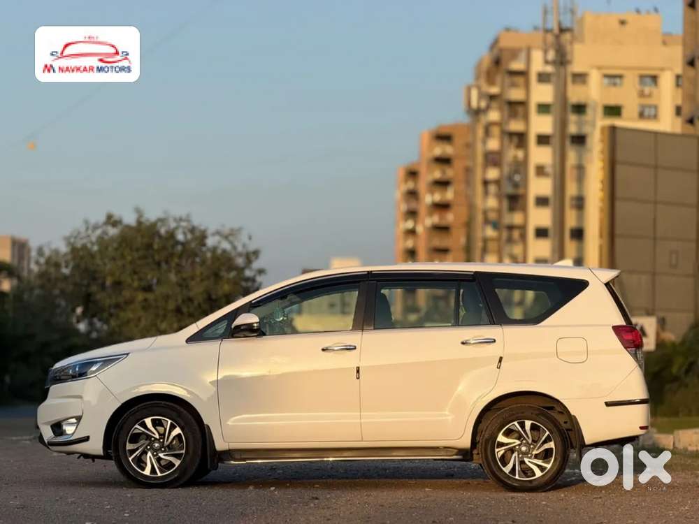Toyota Innova Crysta [2020-ongoing] 2.4 Vx 7 Str, 2023, Diesel