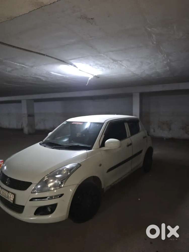 Maruti Suzuki Swift Lxi 2012 Car