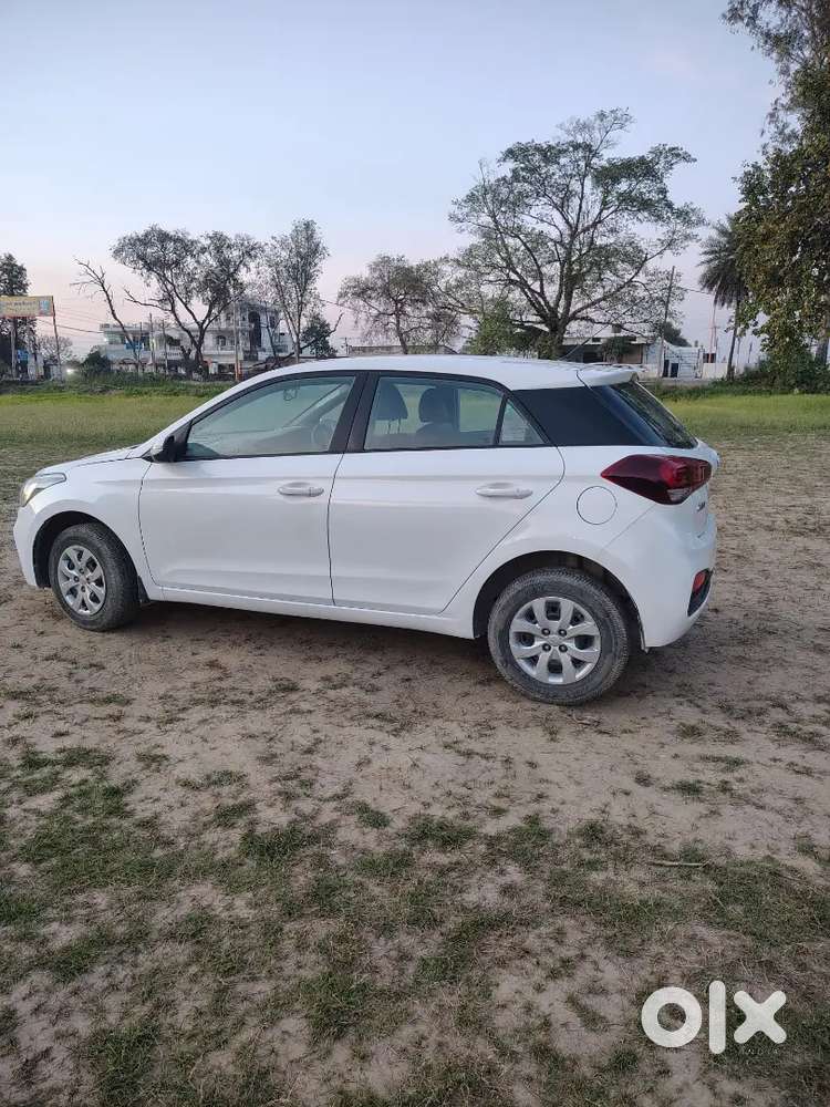 Hyundai I20 Sportz 2018 Petrol  1st Owner  Doctor Driven