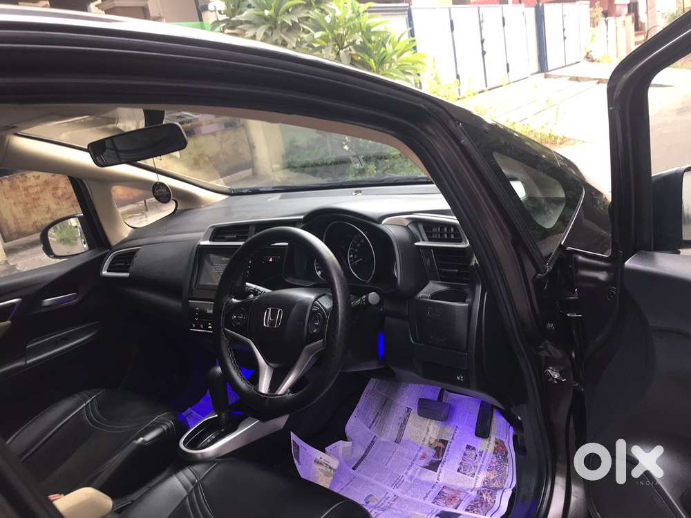 Honda Jazz V Automatic, 2016, Petrol