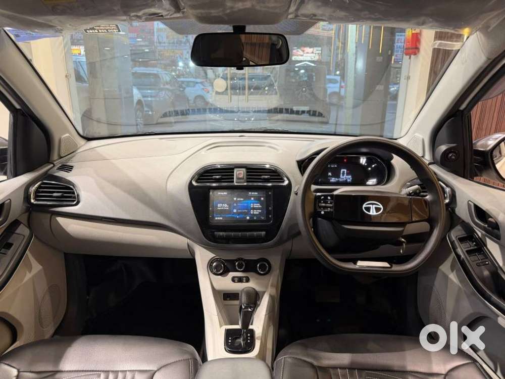 Tata Tiago 1.2 Revotron Xta, 2025, Petrol