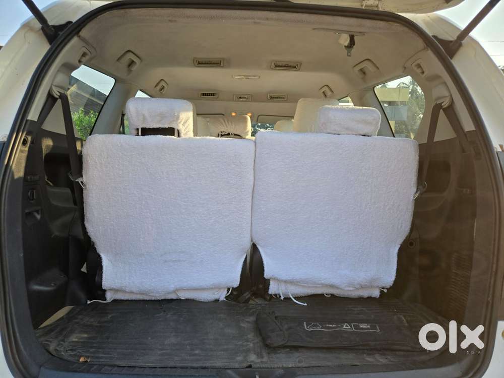 Toyota Innova Crysta 2.4 G Mt 8s, 2016, Diesel