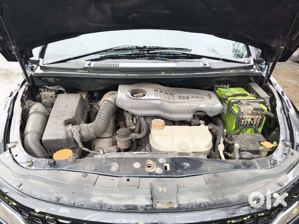 Tata Hexa 2.2 Xta 4x2 7 Str Dual Tone, 2017, Diesel