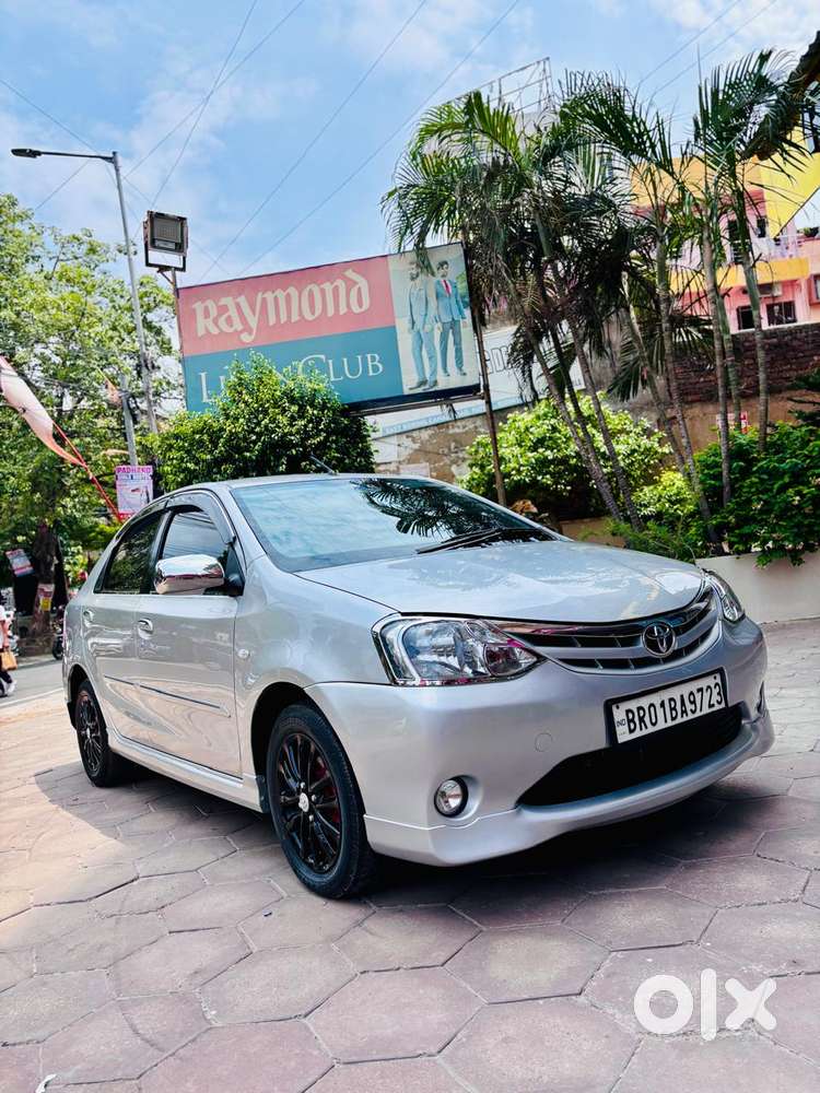 Toyota Etios V, 2011, Petrol