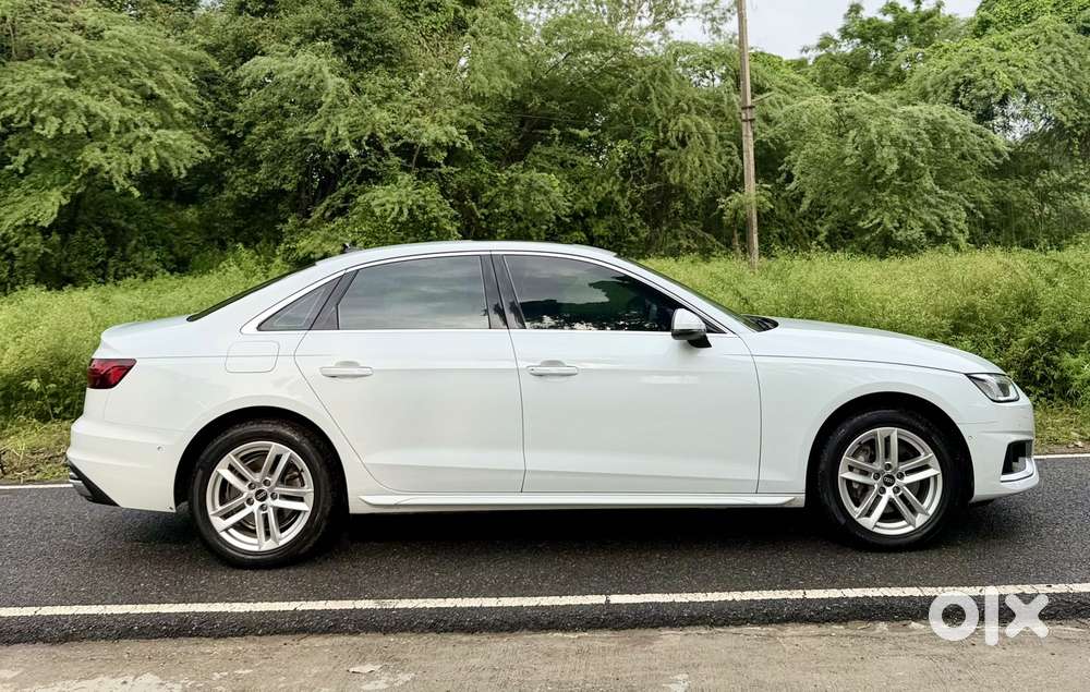 Audi A4 2.0 Technology 40 Tfsi, 2025, Petrol
