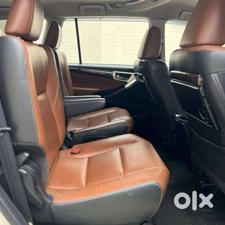 Toyota Innova Crysta 2.8z Automatic, 2018, Diesel