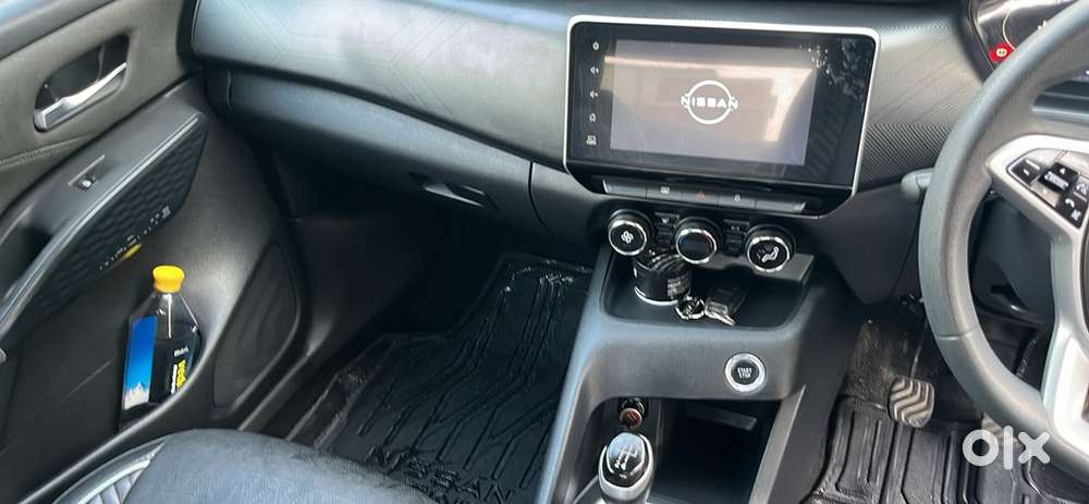 Nissan Magnite Petrol Manual 2025