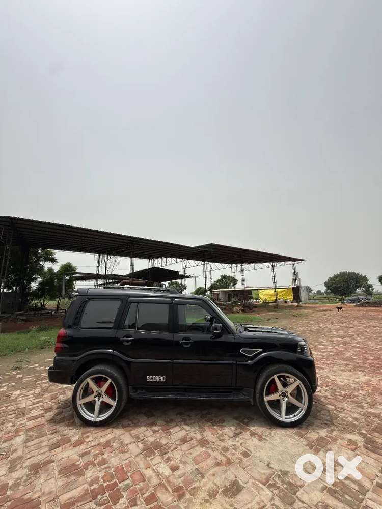 Scorpio S11 Top Model