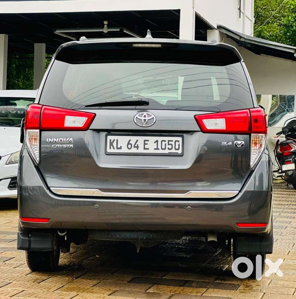 Well Maintained Toyota Innova Crysta. Original Kerala