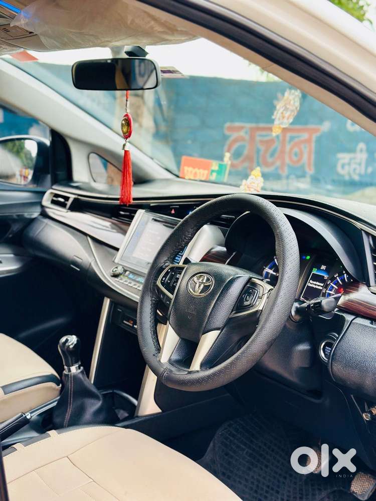 Toyota Innova 2.5 Vx 8 Str Bs-iii, 2019, Diesel