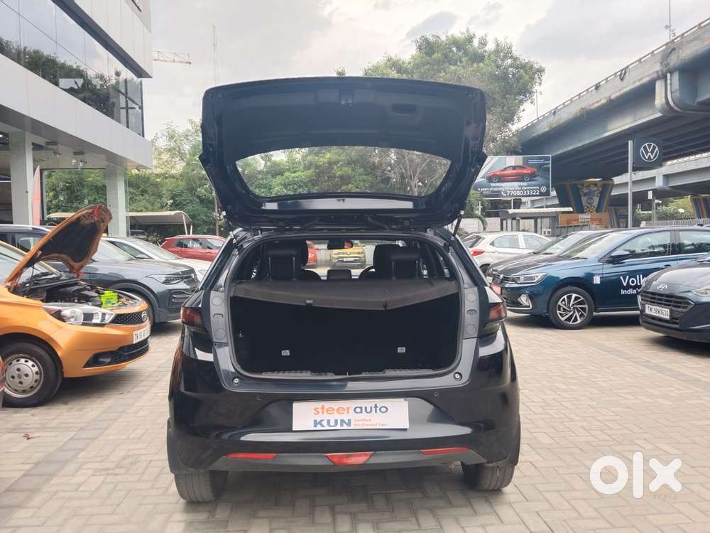 Tata Altroz 1.2 Xz Plus Dark Edition, 2022, Petrol