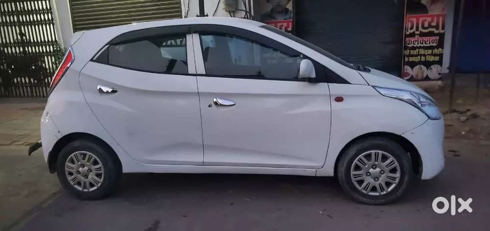 Yah Yon Mujhe Sel Karna Hai Bahut Argent 5 Tyre New Hai Ekadam Engine