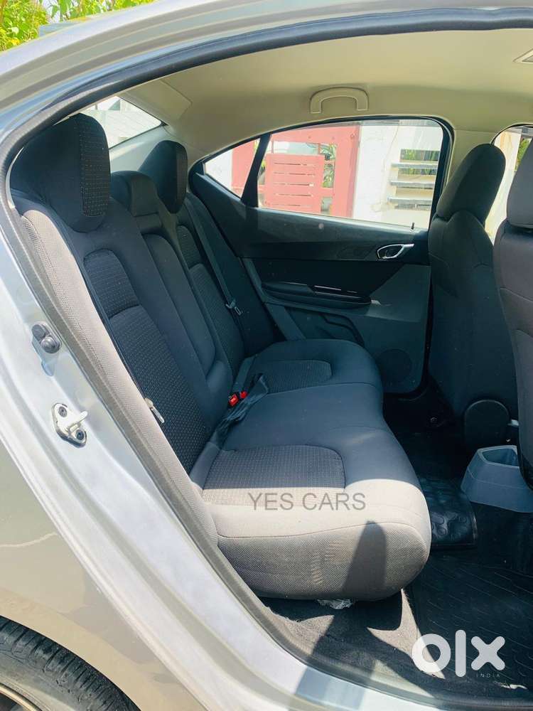 Tata Tigor Xza, 2019, Petrol