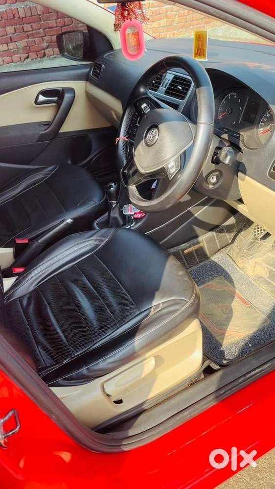 Volkswagen Polo 2015 Petrol 69000 Km Driven