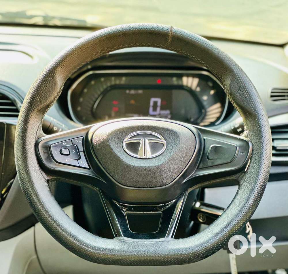 Tata Tiago 1.2 Revotron Xt (o), 2023, Petrol