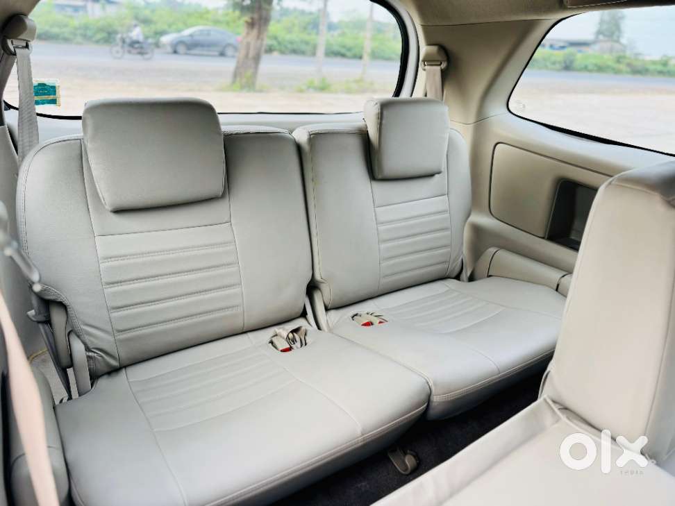 Toyota Innova 2.5 G (diesel) 8 Seater, 2013