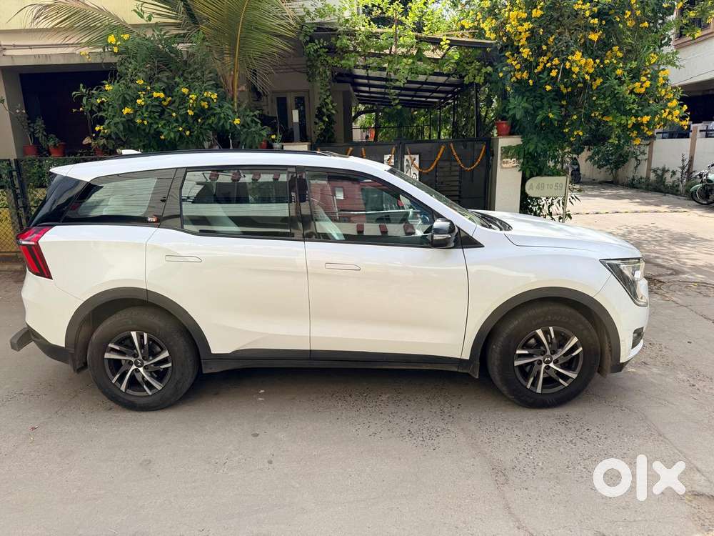 Mahindra Xuv700 2.2 Ax 5 Diesel At 7 Str, 2023, Diesel