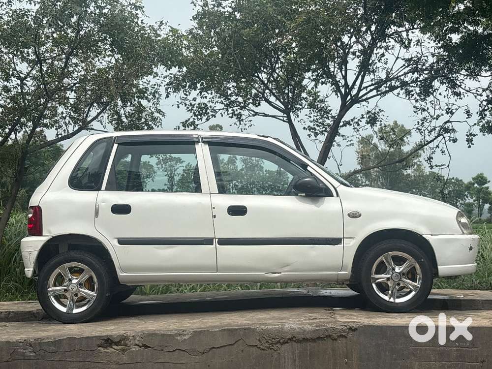 Zen Lxi 2005 Petrol White  Color