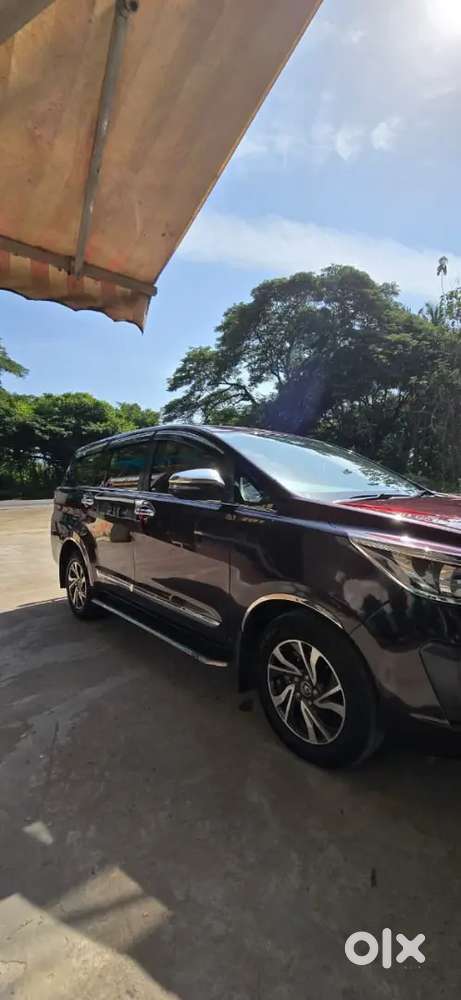 Toyota Innova Crysta 2021 Plus