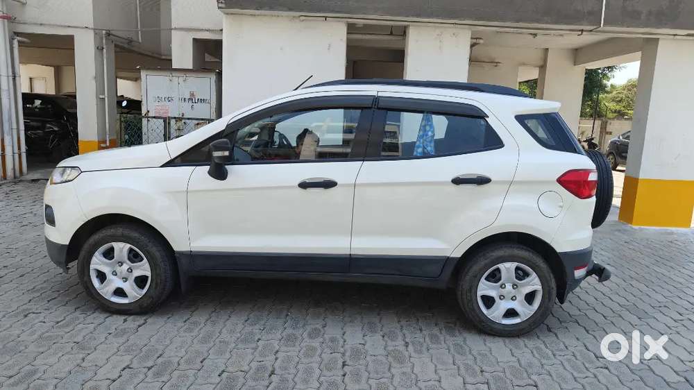 Ford Ecosport 2015 Petrol 33000 Km Driven