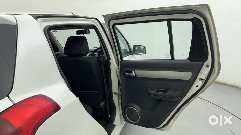 Maruti Suzuki Swift 2004-2010 Vxi Bsiv, 2011, Petrol