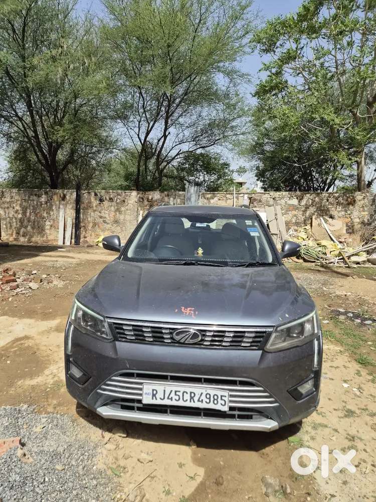 Mahindra Xuv300 Petrol + Cng 2022
