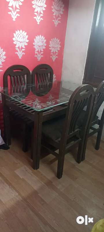 Dining table set discount 4 seater olx