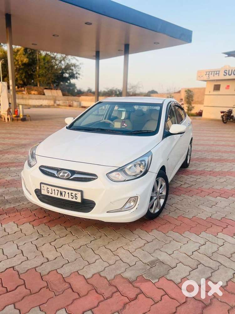 Hyundai Fluidic Verna 2012 Petrol Well Maintained