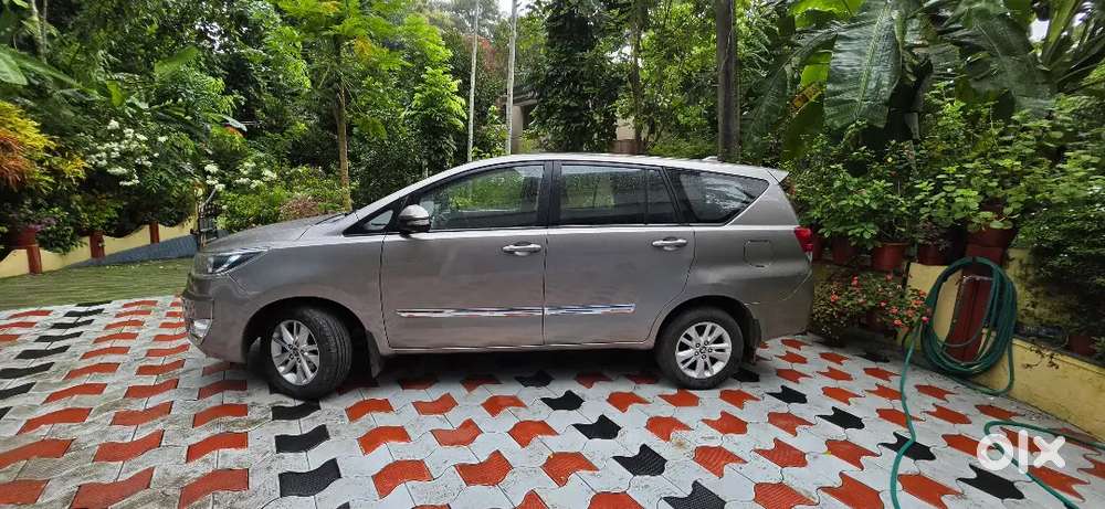 Toyota Innova Crysta 2018 Diesel 124000 Km Driven