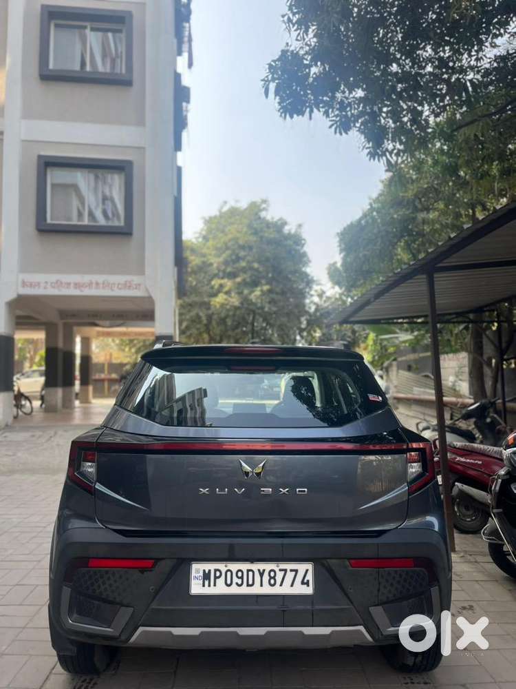 Mahindra Xuv 3xo 2024 Petrol 10000 Km Driven