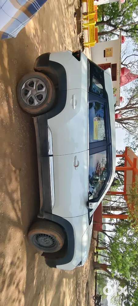 Maruti Suzuki Brezza 2024 Petrol Well Maintained