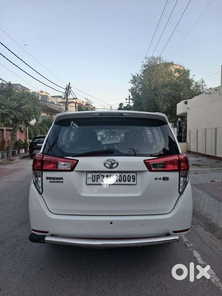 Toyota Innova Crysta 2.4 G Mt, 2017, Diesel