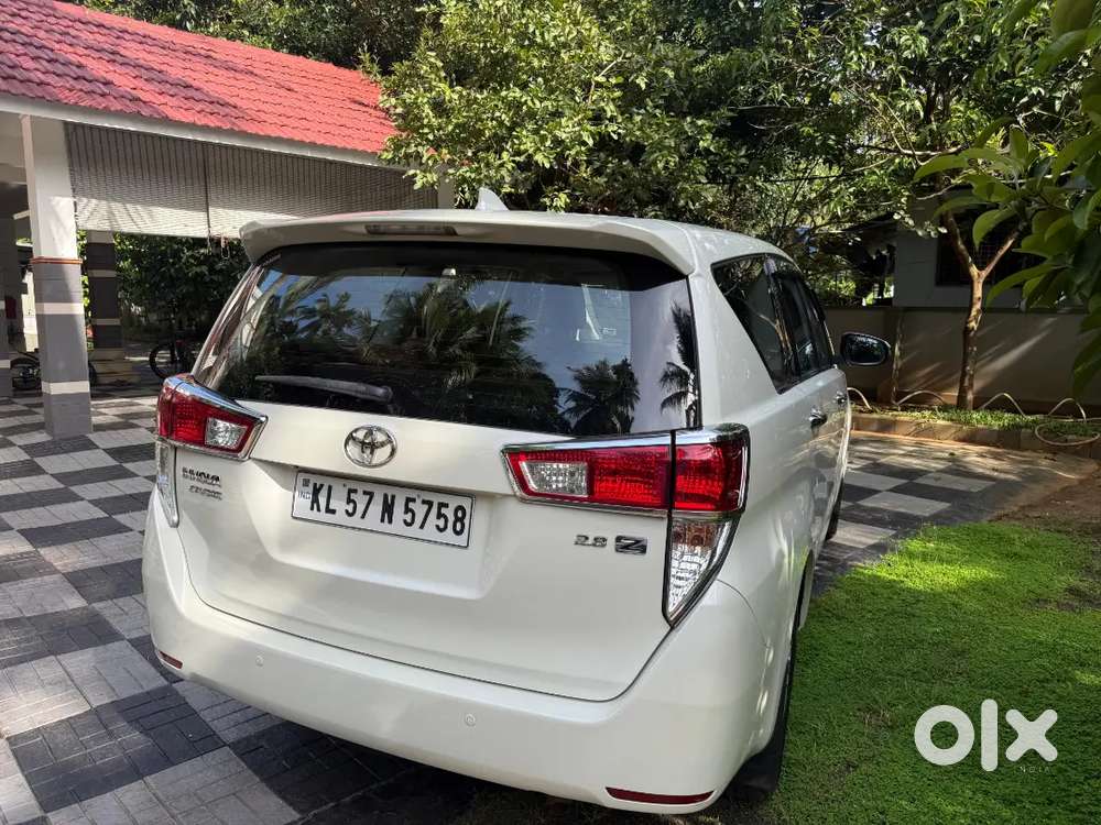 Toyota Innova Crysta Diesel 2016 Automatic