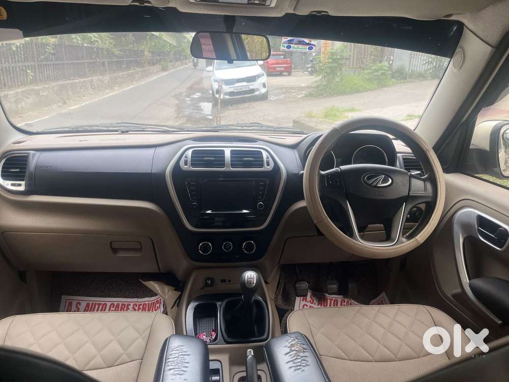 Mahindra Tuv 300 T10, 2018, Diesel