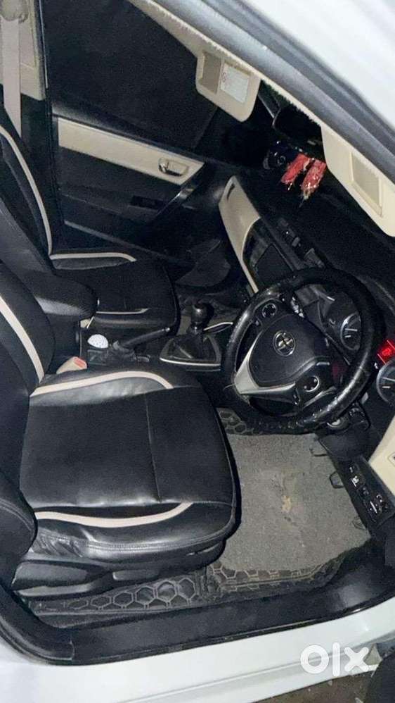 Toyota Corolla Altis 2014 Cng & Hybrids Well Maintained